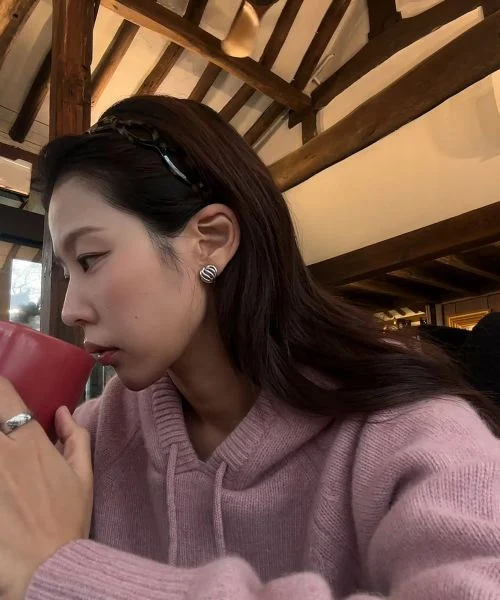 알렉산드르드파리 바렌느 헤어밴드 토터스 2주 써보고 느낀 명품의 디테일 · 상품 이미지 3