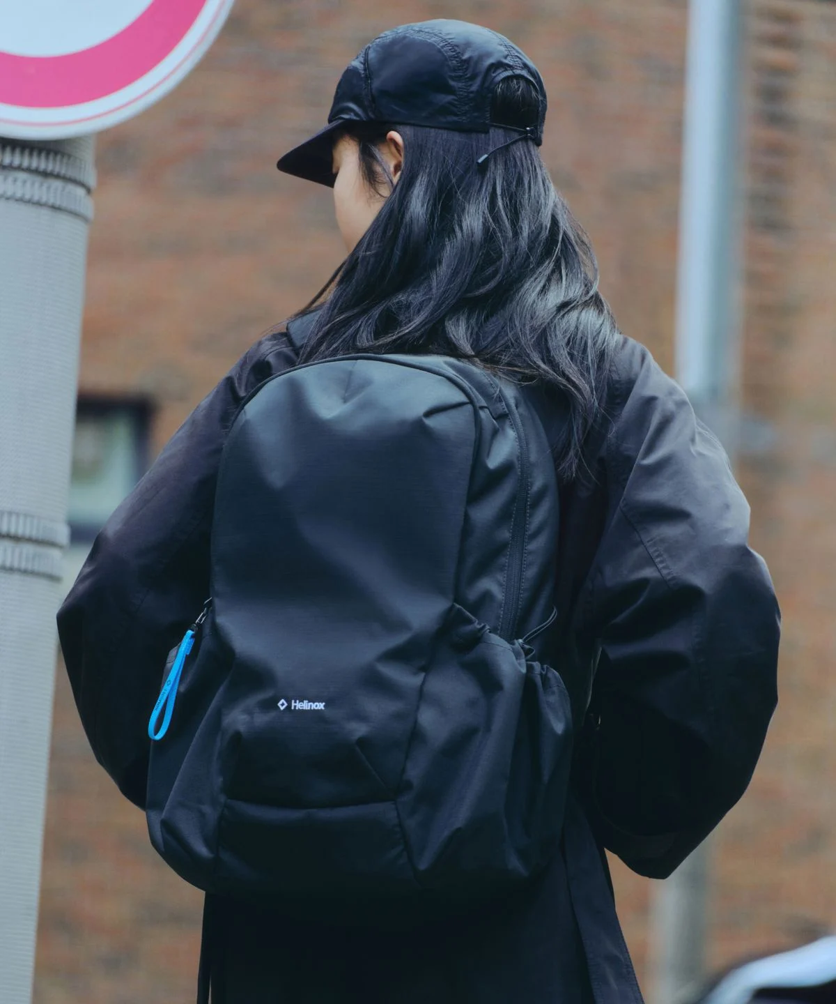 무신사 스탠다드 듀러블 백팩 26L MEFBC0A93-BK 두 달 써보니 역시 헬리녹스 협업은 다르네요 · 상품 이미지 3